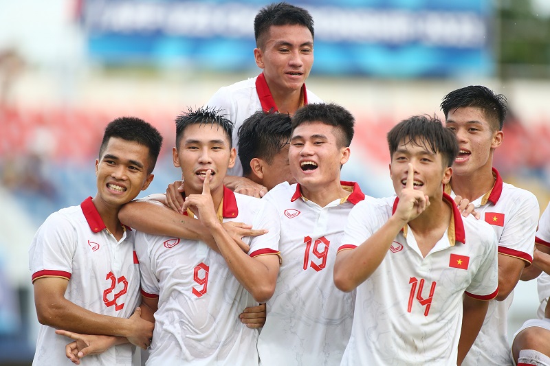 bao-malaysia-u23-viet-nam-qua-manh-ho-se-thang-indonesia-de-vo-dich