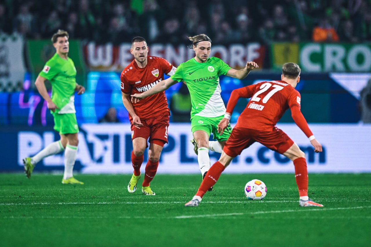 VfL Wolfsburg vs VfB Stuttgart (00:30 &#8211; 03/03) | Xem lại trận đấu