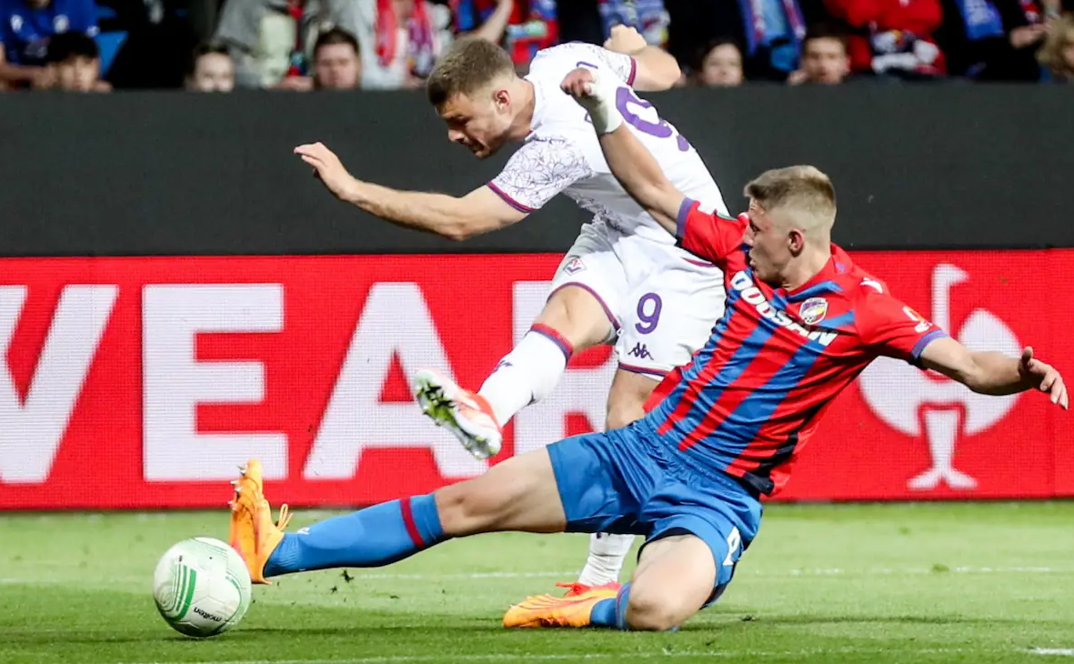 Viktoria Plzen vs Fiorentina (23:45 &#8211; 11/04) | Xem lại trận đấu