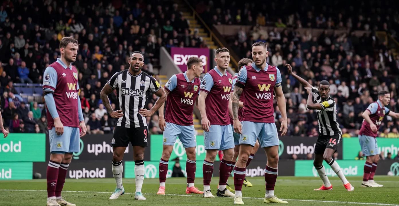 Burnley vs Newcastle United (21:00 &#8211; 04/05) | Xem lại trận đấu