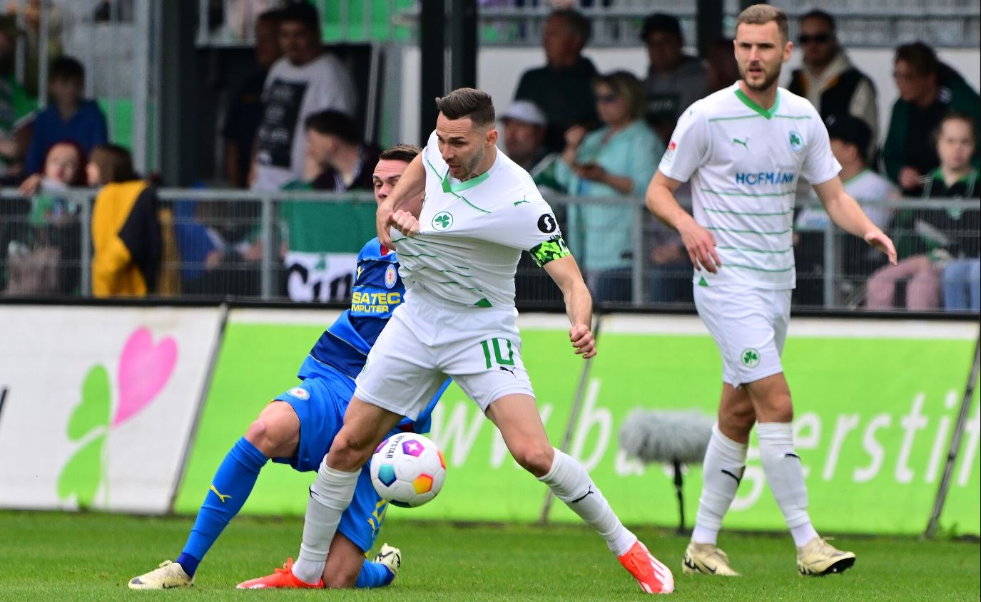 Greuther Furth vs E . Braunschweig (18:00 &#8211; 04/05) | Xem lại trận đấu