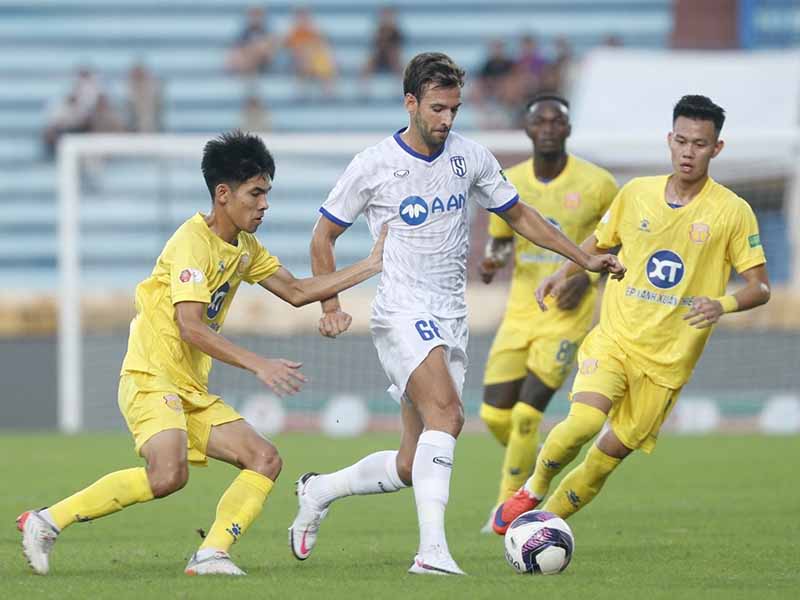 Nhận định soi kèo Nam Định vs SLNA lúc 18h00 ngày 31/5/2024