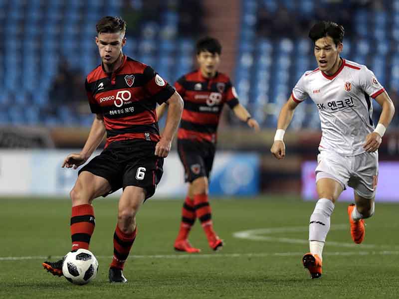 Nhận định soi kèo Jeju vs Pohang Steelers lúc 17h30 ngày 13/7/2024