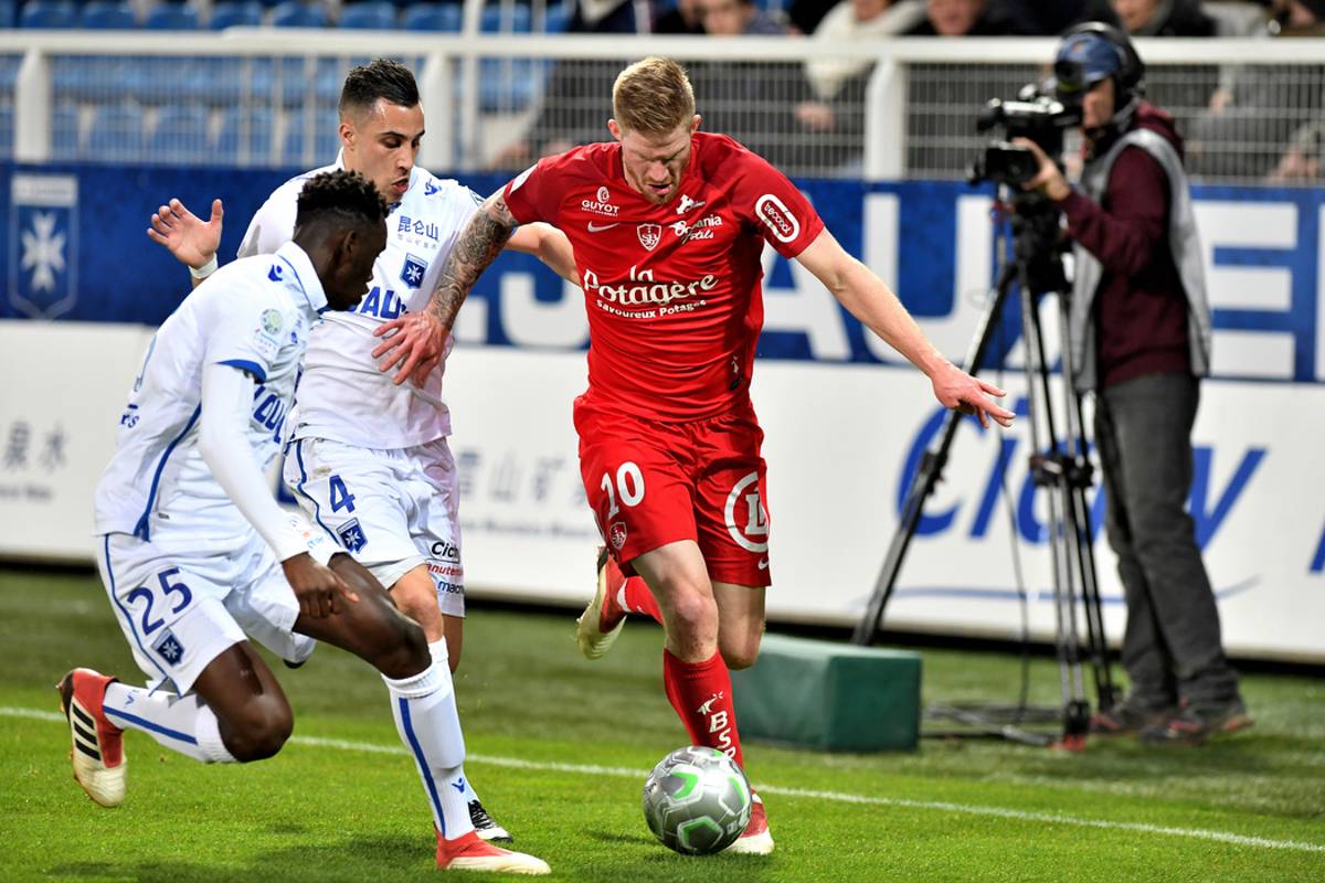 Nhận định soi kèo Auxerre vs Brest lúc 00h00 ngày 28/9/2024