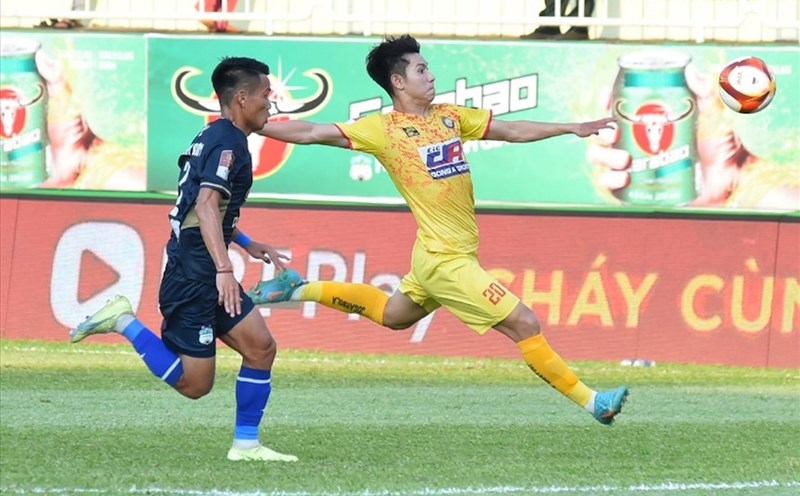 nhan-dinh-soi-keo-hagl-vs-thanh-hoa-luc-17h00-ngay-26-10-2024